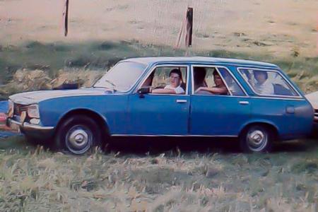 Voiture de collection « Peugeot 504 Break »