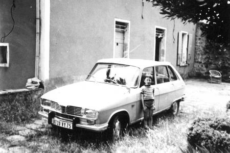 Voiture de collection « La R16 de mes grands parents en 70/71 »