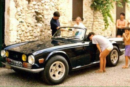 Voiture de collection « Triumph TR6 »